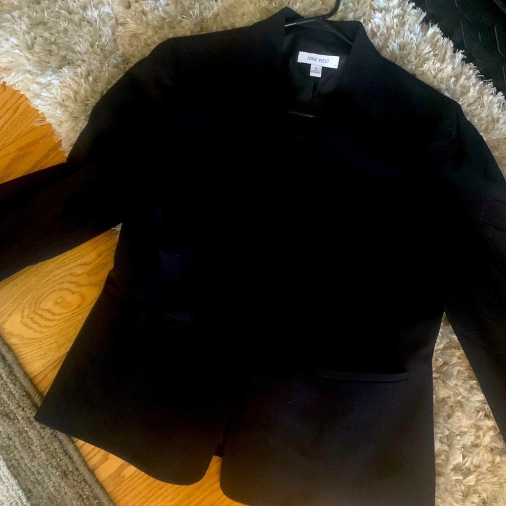 Women’s black blazer
